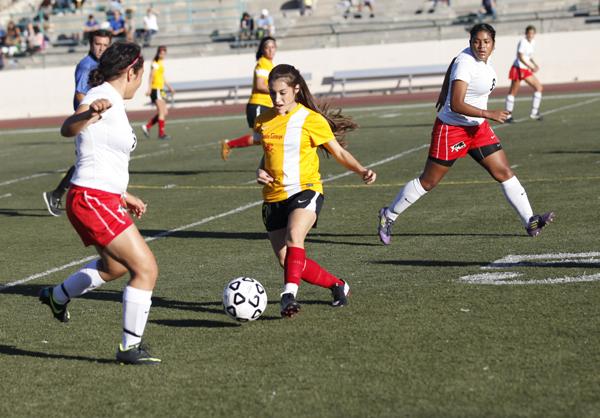 Lady Vaqueros Take One in the Loss Column