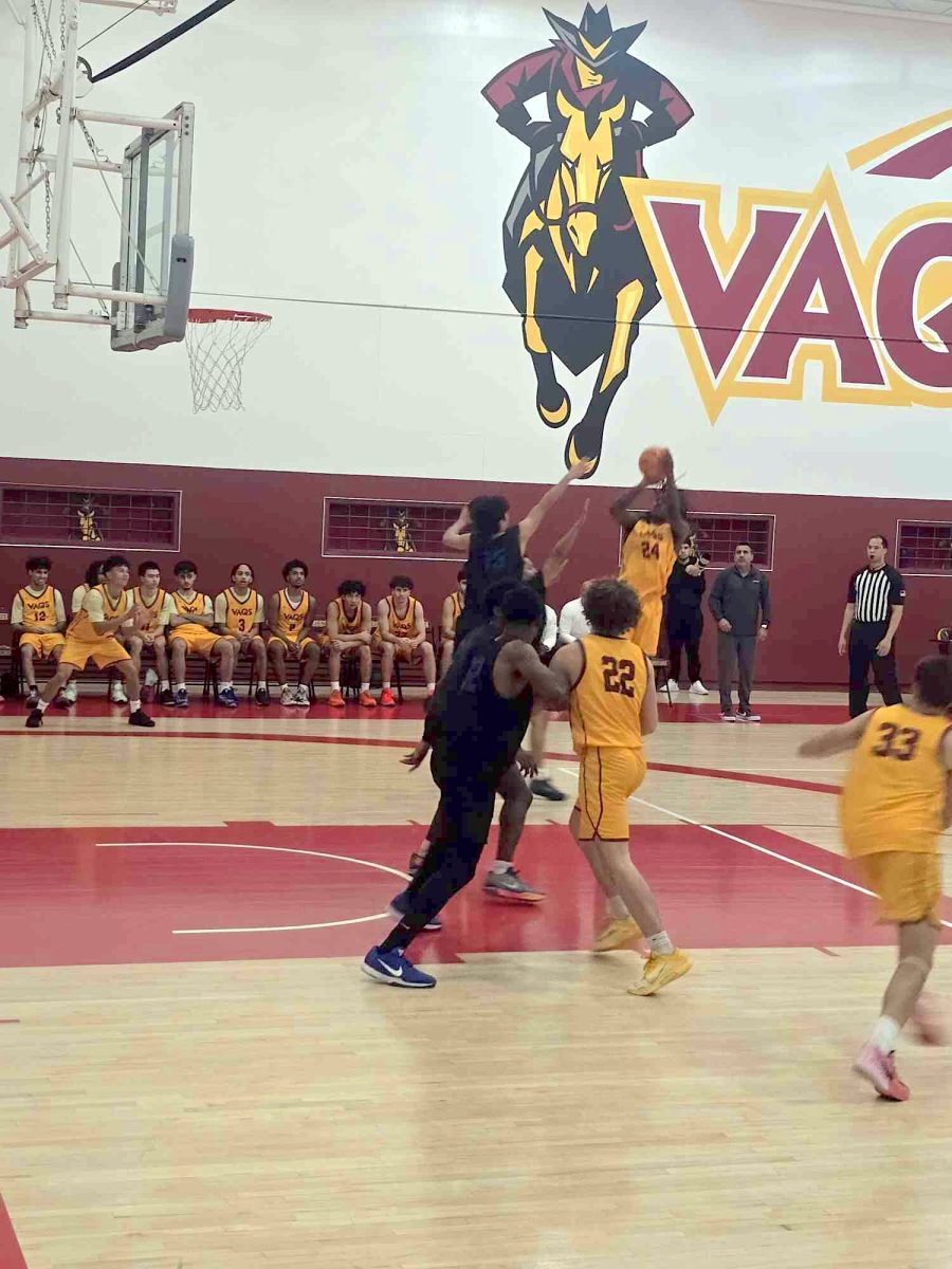 Glendale shuts down L.A. City after halftime in 61-52 victory